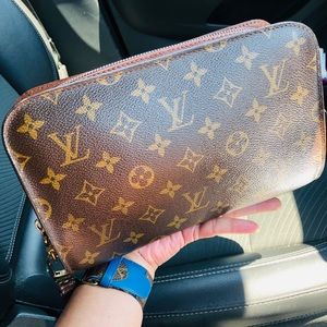 Orsay Clutch